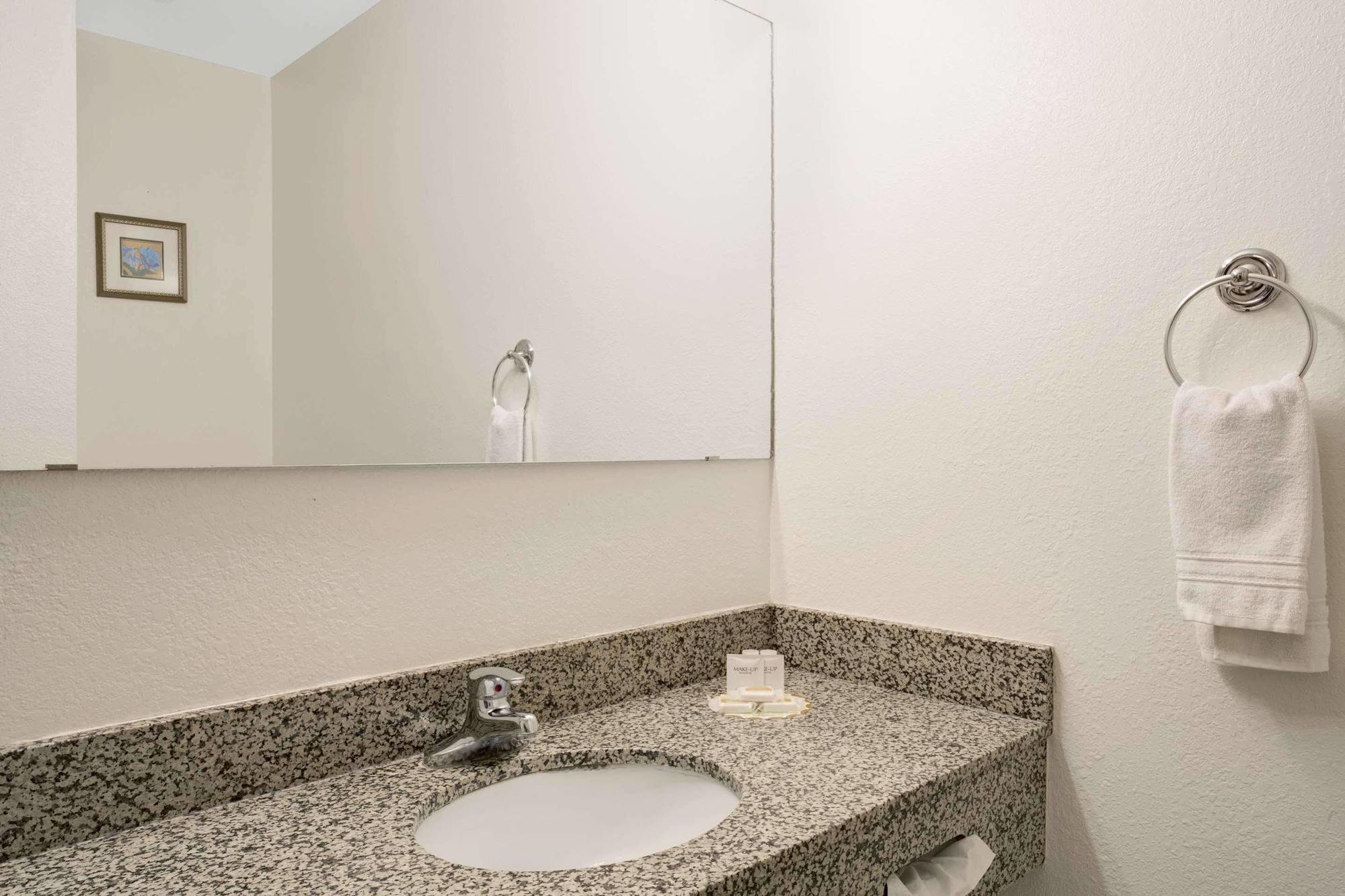 Antelope Inn & Suites Clearfield Luaran gambar
